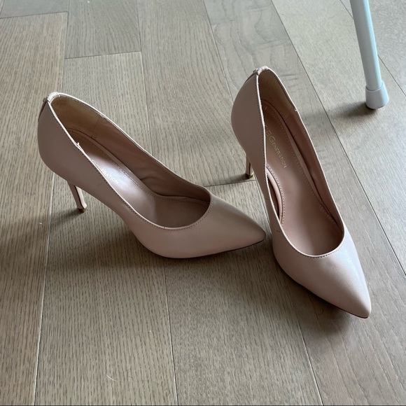 bcbg nude heels